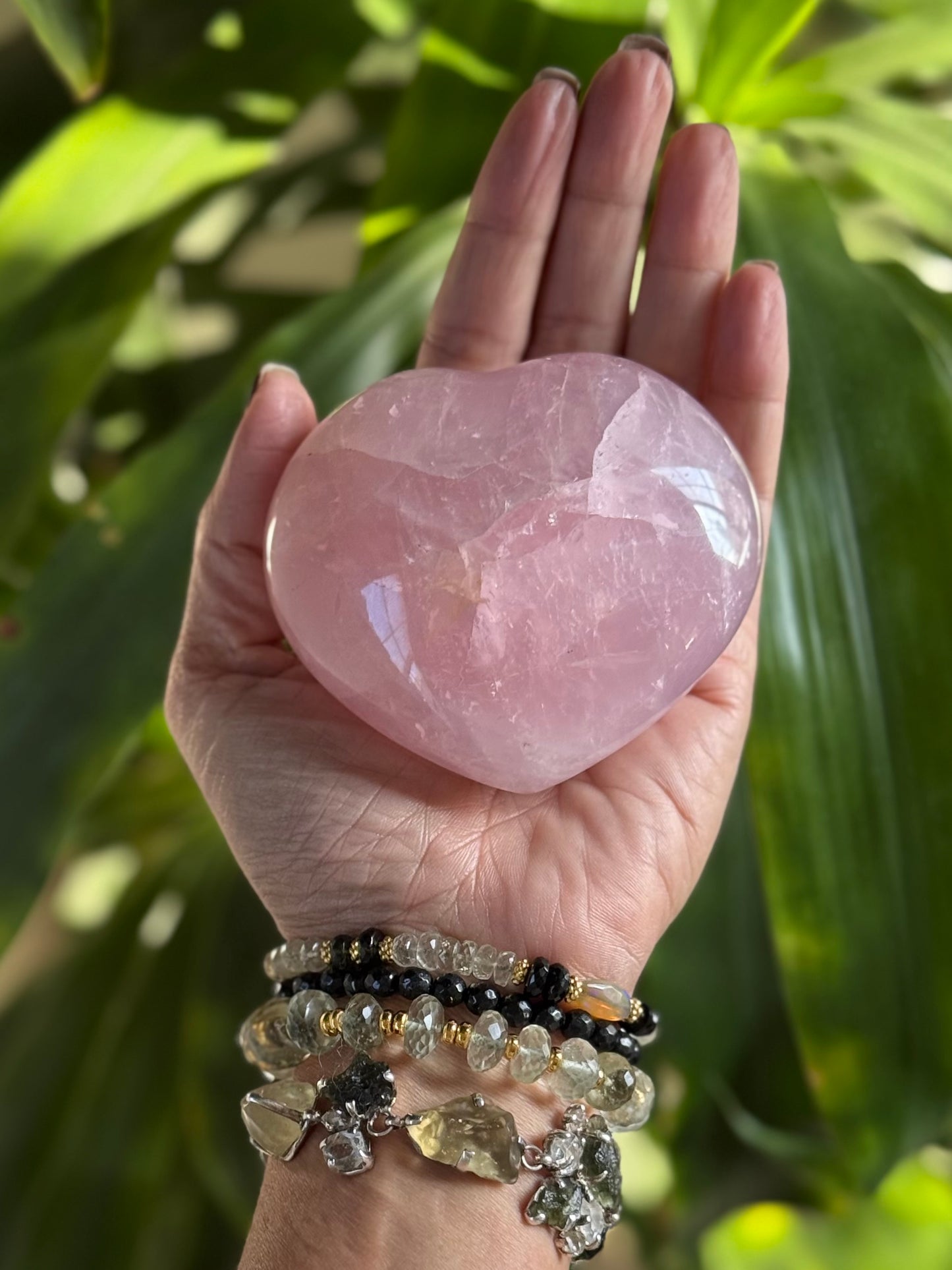 Rose Quartz Heart – The Frequency of Unconditional Love
