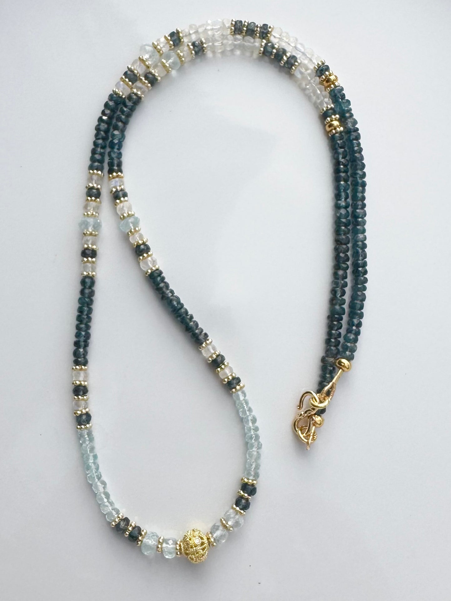 Crystal Grid Necklace – Aquamarine · Kyanite · Moonstone