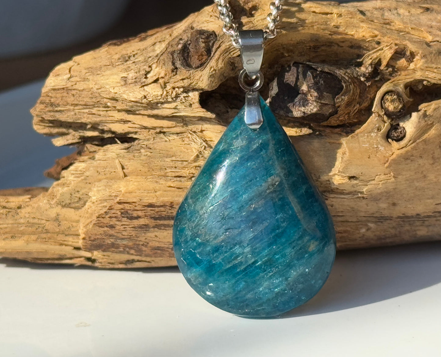 Blue Apatite Pendant – Voice of the Soul