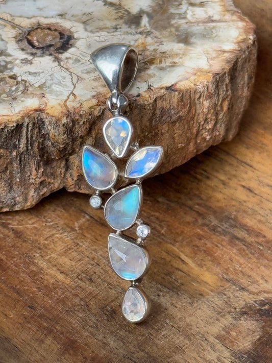 Elegant Moonstone Pendant