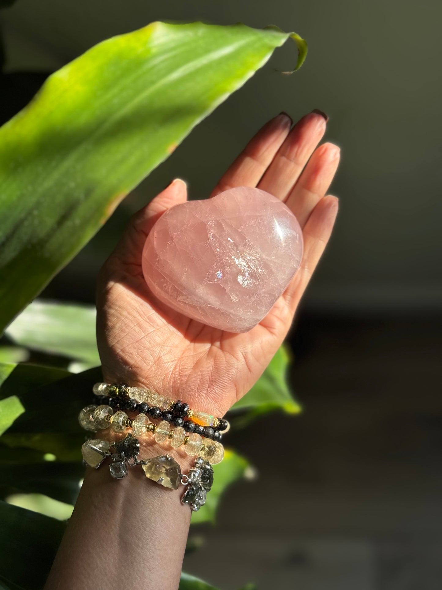 Rose Quartz Heart – The Frequency of Unconditional Love