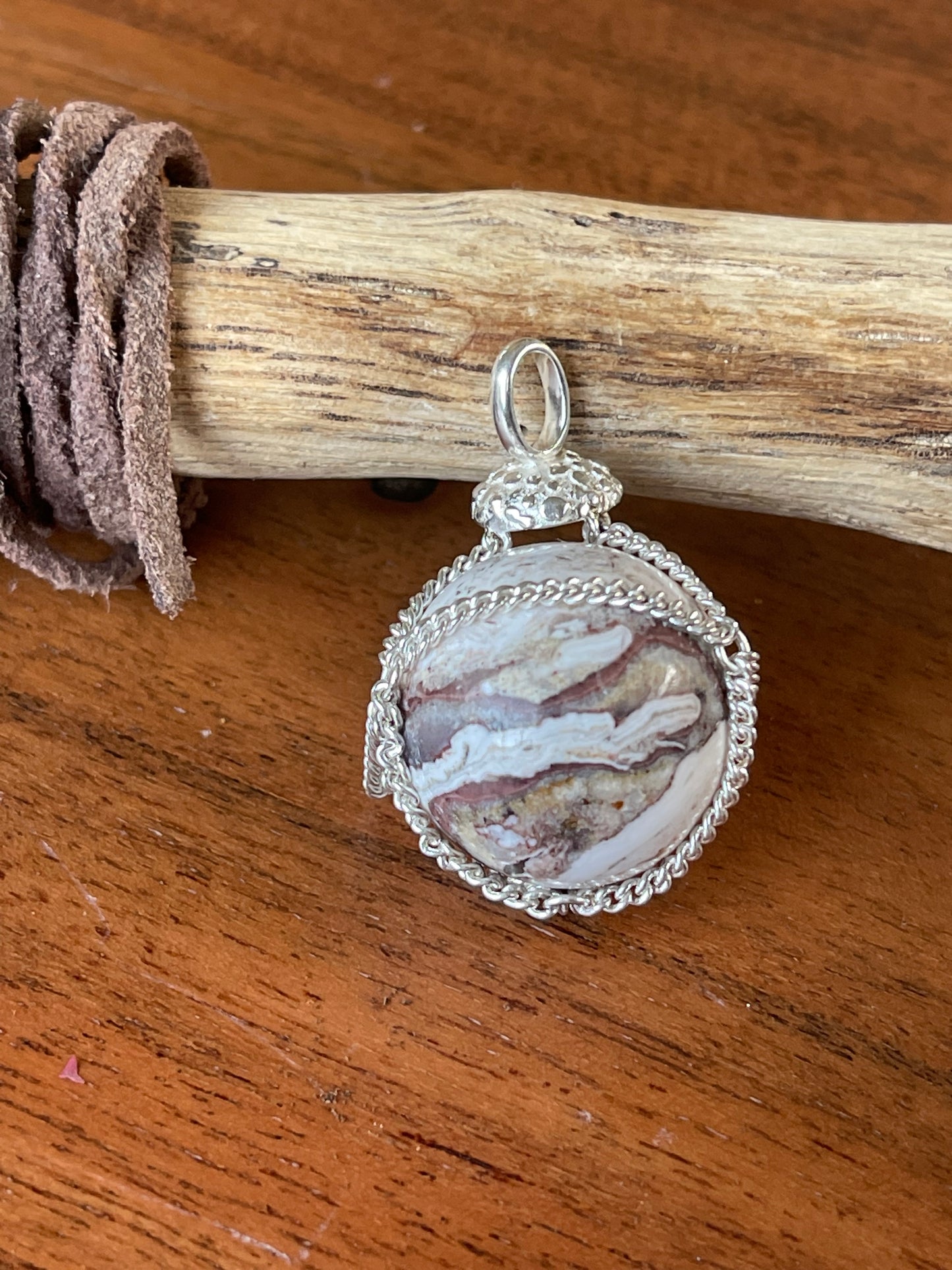 Chalcedony Agate Pendant