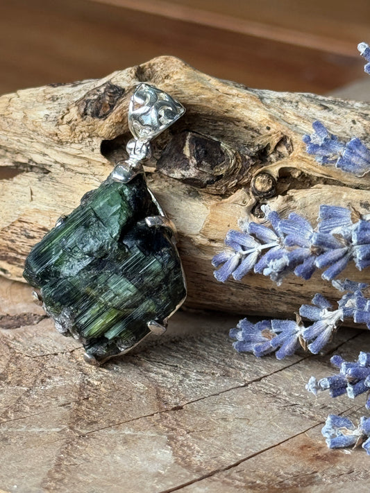 Raw Green Tourmaline Pendant – Living Earth Energy