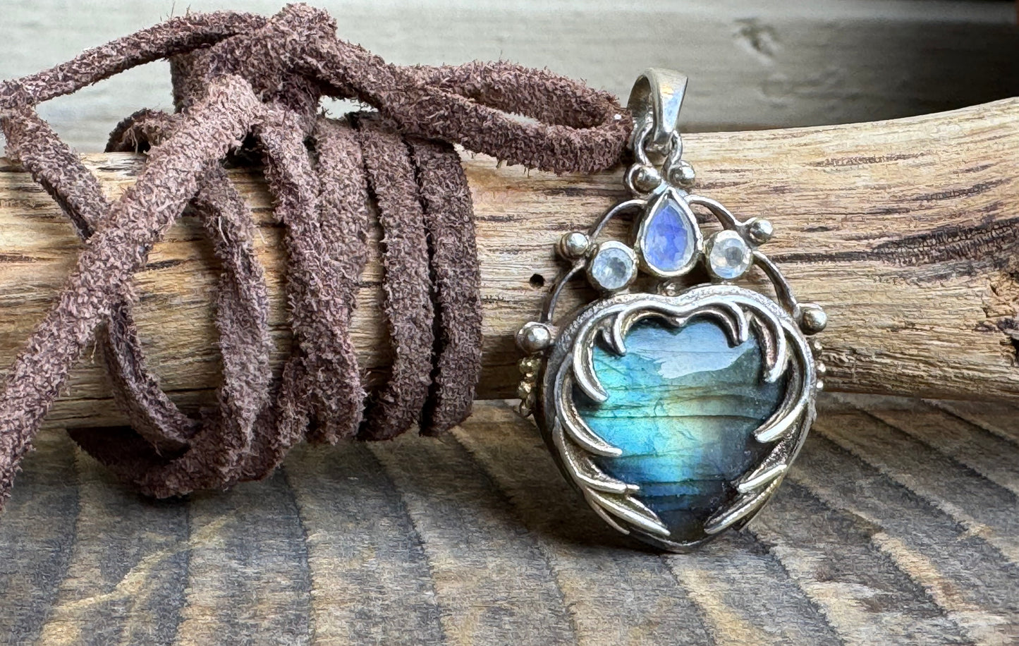 Mystical Labradorite Pendant