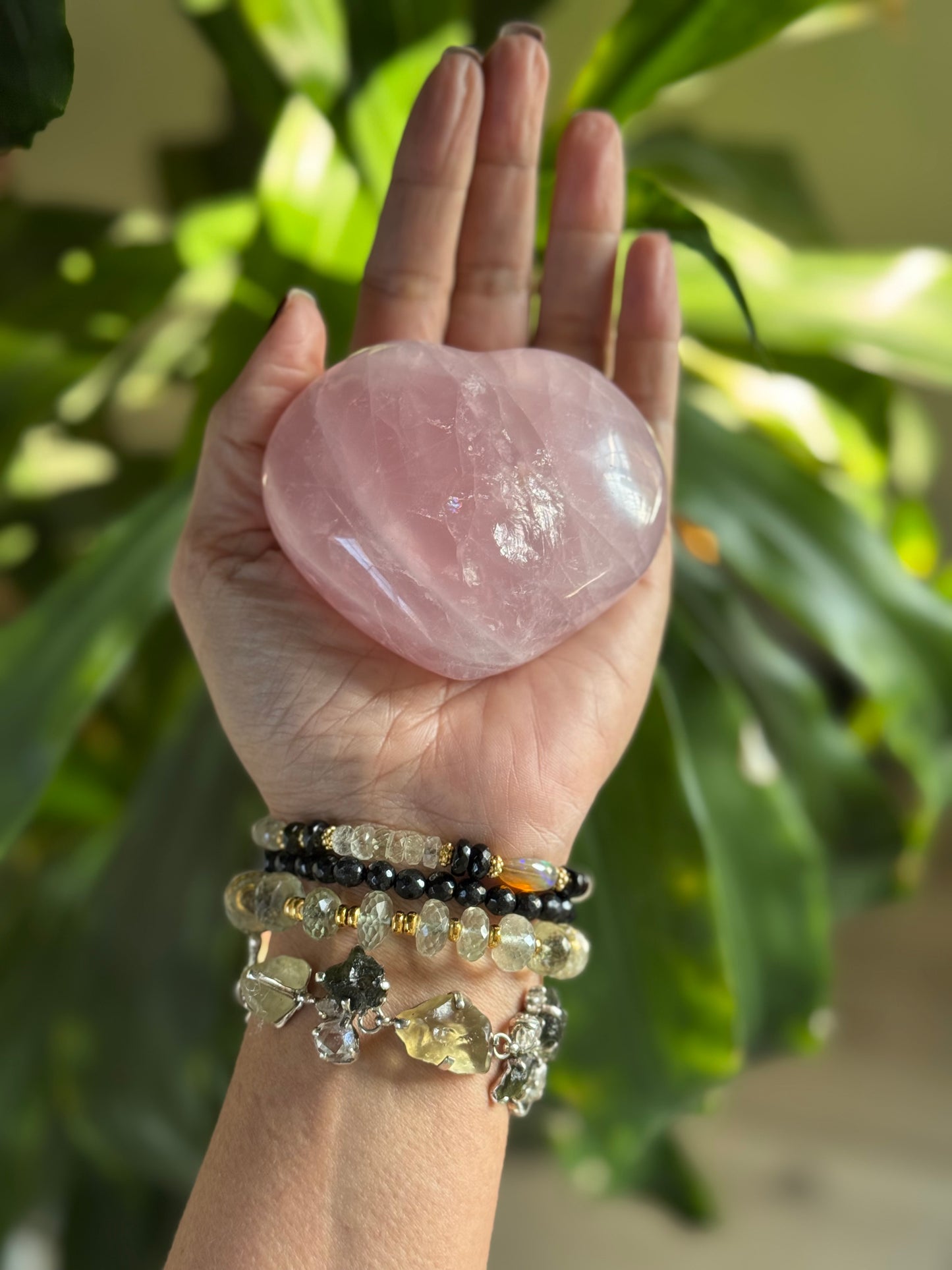 Rose Quartz Heart – The Frequency of Unconditional Love