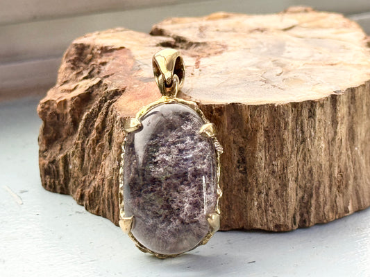 Lodolite 18k gold pendant