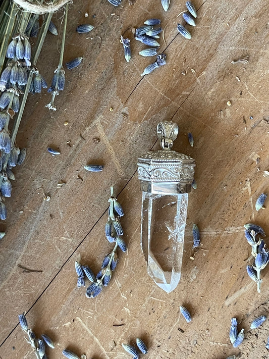 Quartz Point pendant