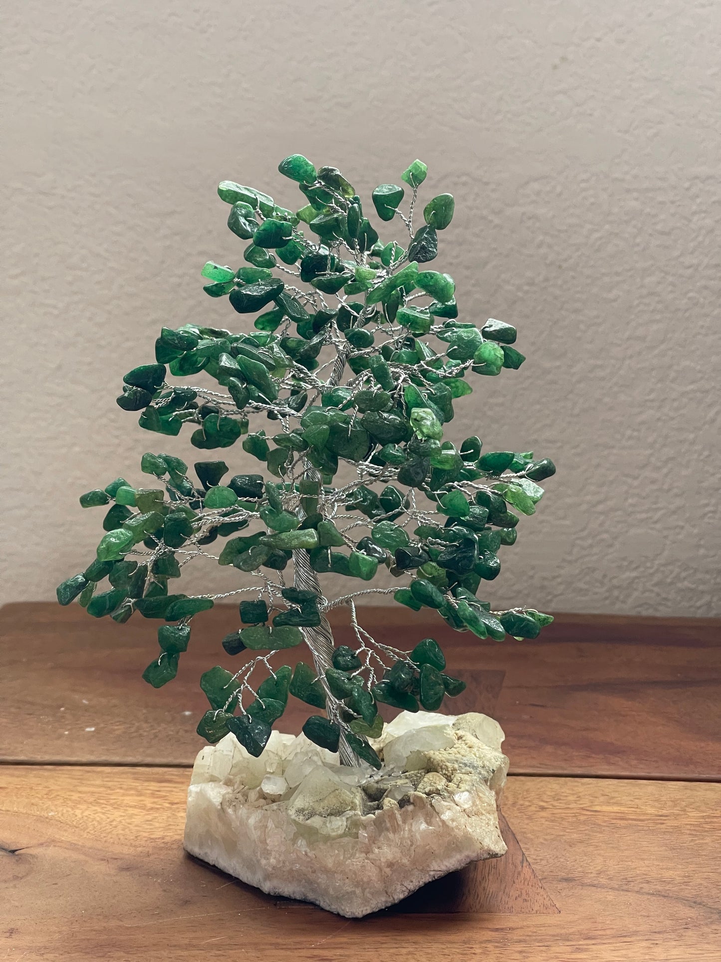 GREEN AVENTURINE CRYSTAL (GEMSTONE) TREE, 300 BEADS