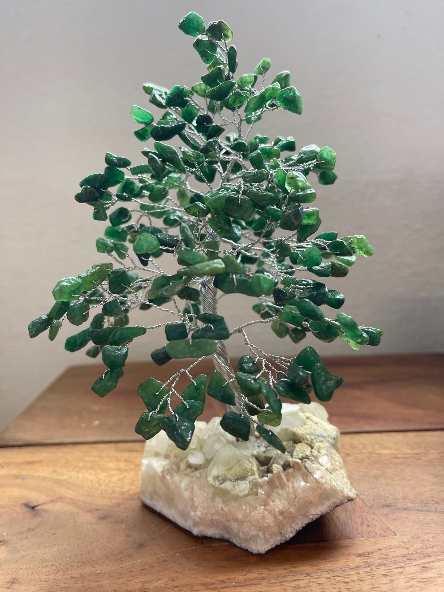 GREEN AVENTURINE CRYSTAL (GEMSTONE) TREE, 300 BEADS